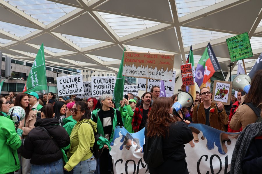 Créer des supports de manif ensemble pour rejoindre la mobilisation du 14/10 #623