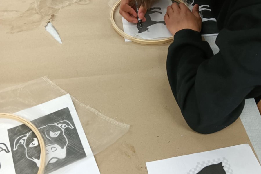 « Émergence » : sérigraphier pour faire rayonner sa créativité #649