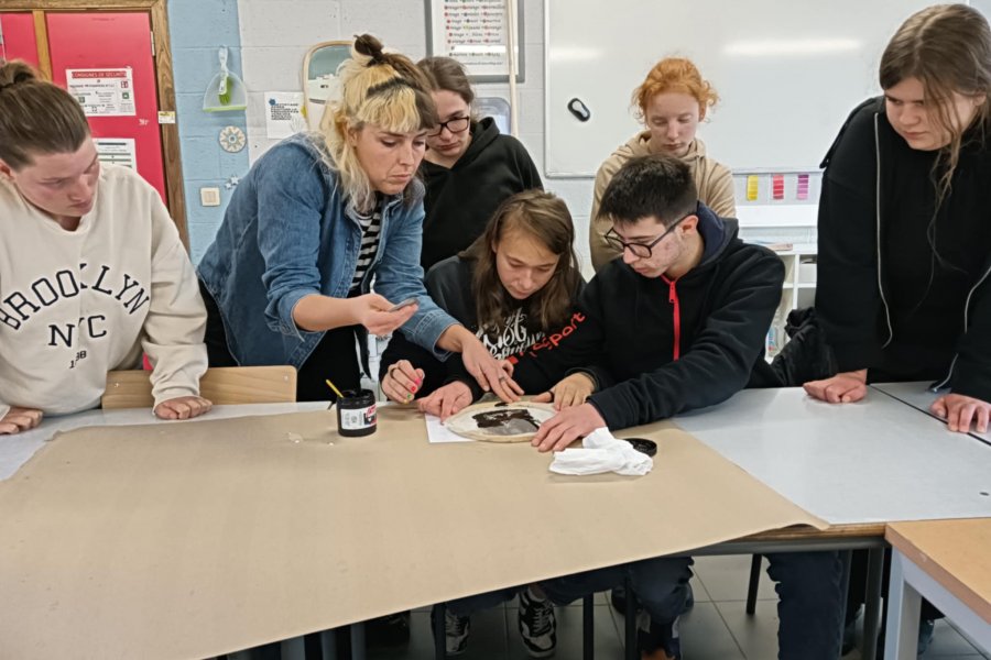 « Émergence » : sérigraphier pour faire rayonner sa créativité #649