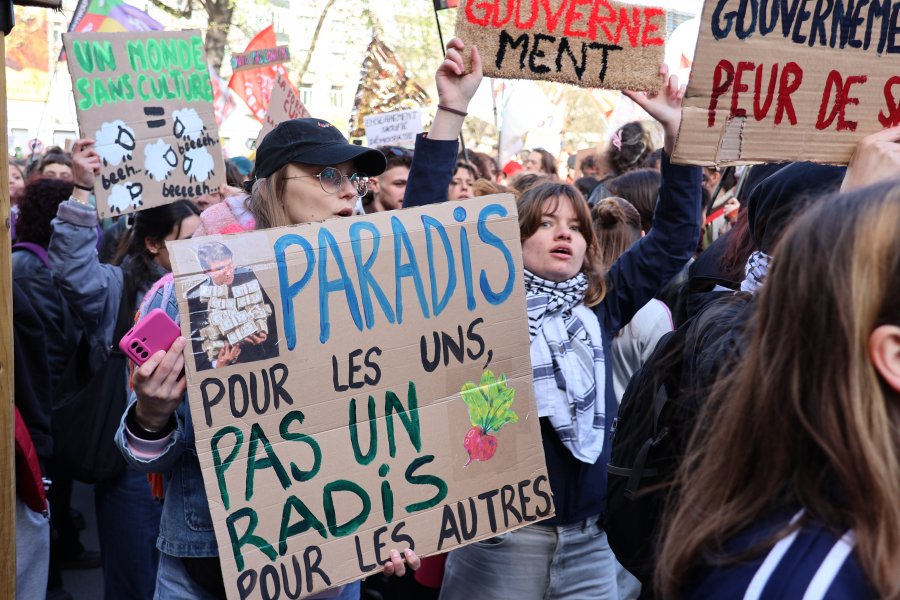 Notre secteur fortement mobilisé pour la manifestation nationale de ce 12 mars #659
