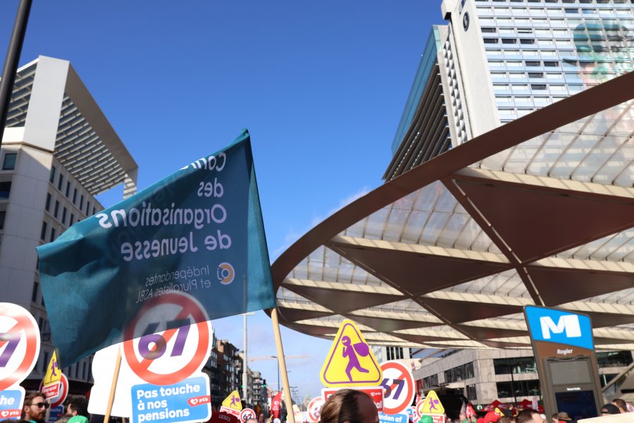 Notre secteur fortement mobilisé pour la manifestation nationale de ce 12 mars #659