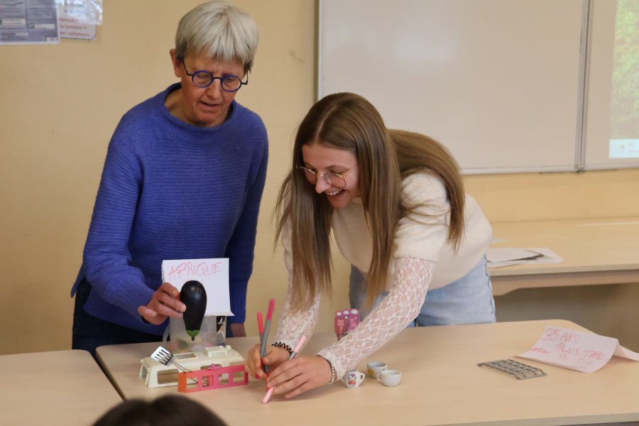Le théâtre d'objets comme outil de lutte contre les discriminations #669