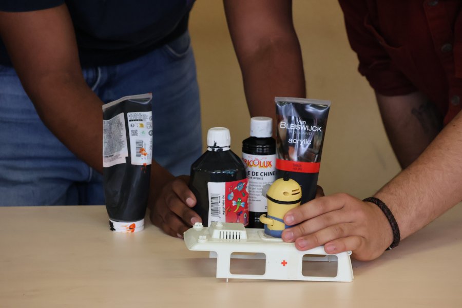 Le théâtre d'objets comme outil de lutte contre les discriminations #669