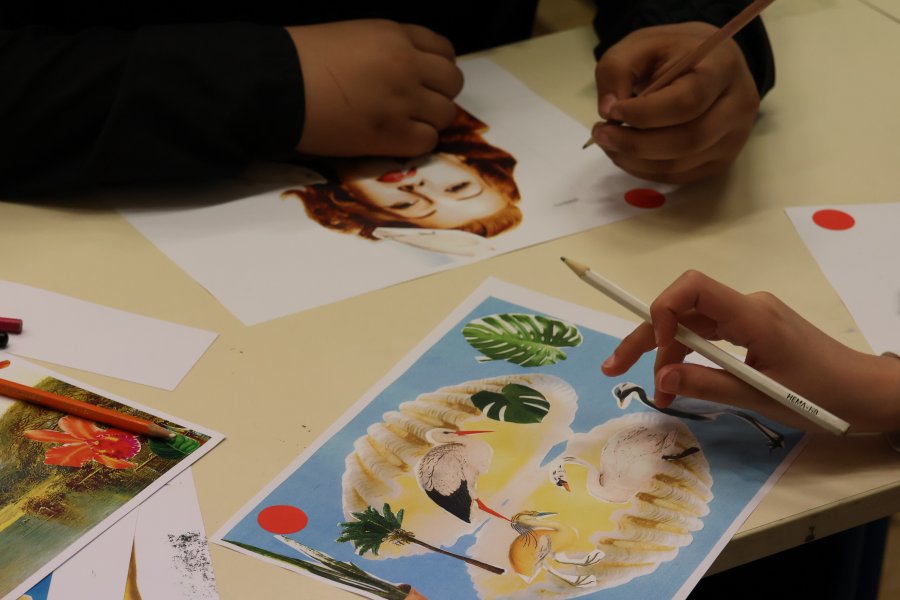 Transformer les créations des jeunes en cartes postales #676