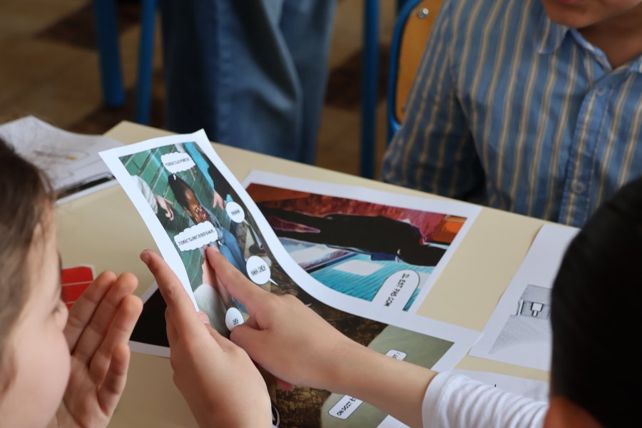 Transformer les créations des jeunes en cartes postales #676