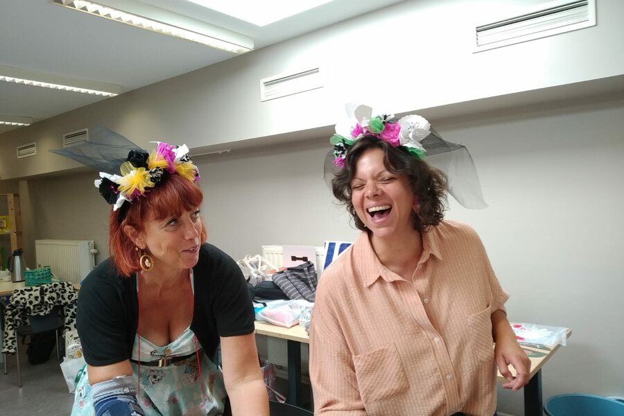 Danses, costumes et pestacles
