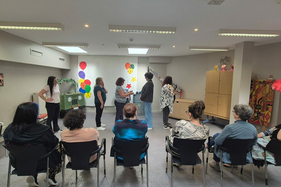 Danses, costumes et pestacles