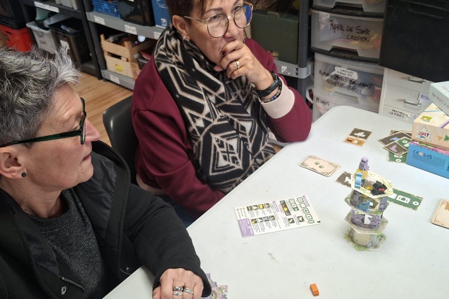 Jeux de société coopératifs